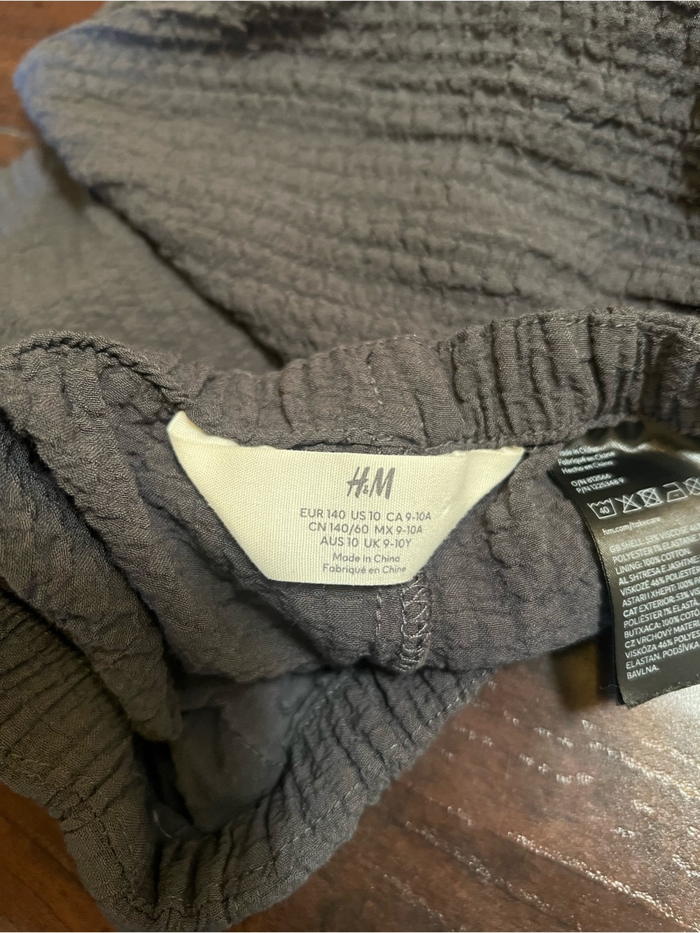 H&M Girls Textured Drawstring shorts - Picture 2 of 3
